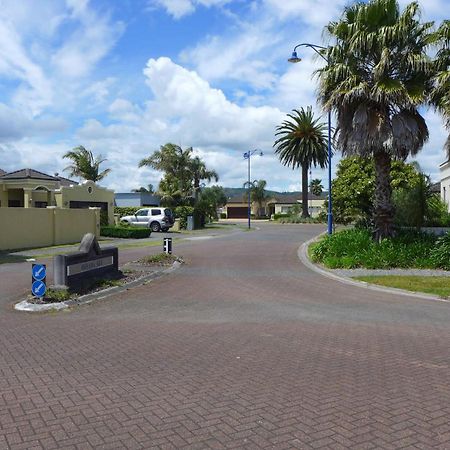 Bed and Breakfast Tuscan Retreat Bed & Breakfast - Adults Only Papamoa Exterior foto
