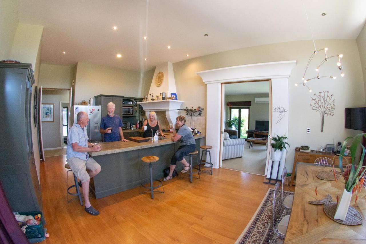 Bed and Breakfast Tuscan Retreat Bed & Breakfast - Adults Only Papamoa Exterior foto